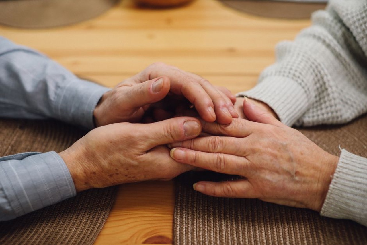 Holding hands comfort