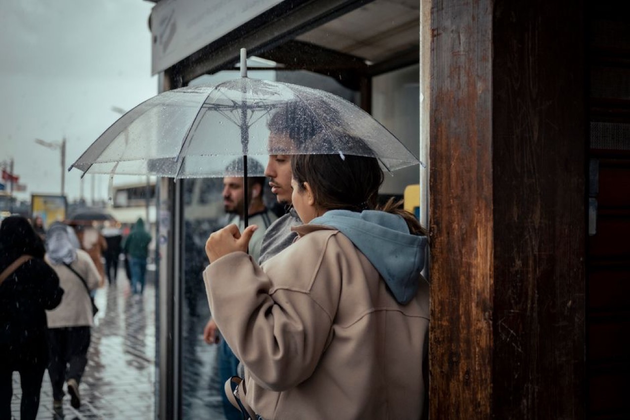 Metropolitan Funeral Cover Umbrella protection rain