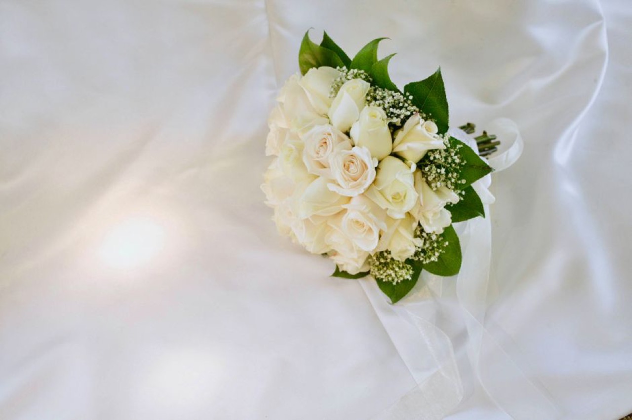 White roses bouquet