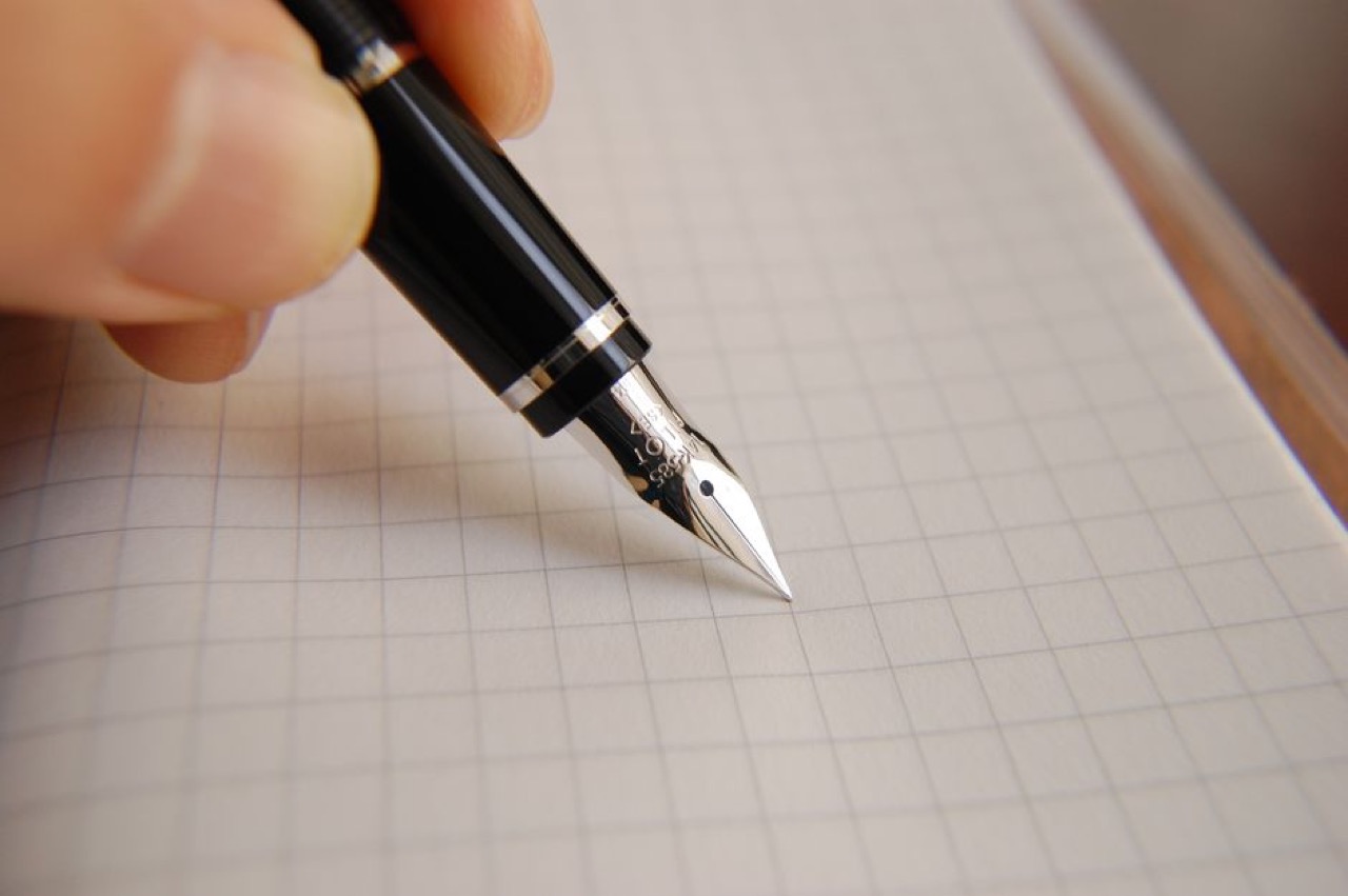 Obituary examples and how to write one Fountain pen writing note